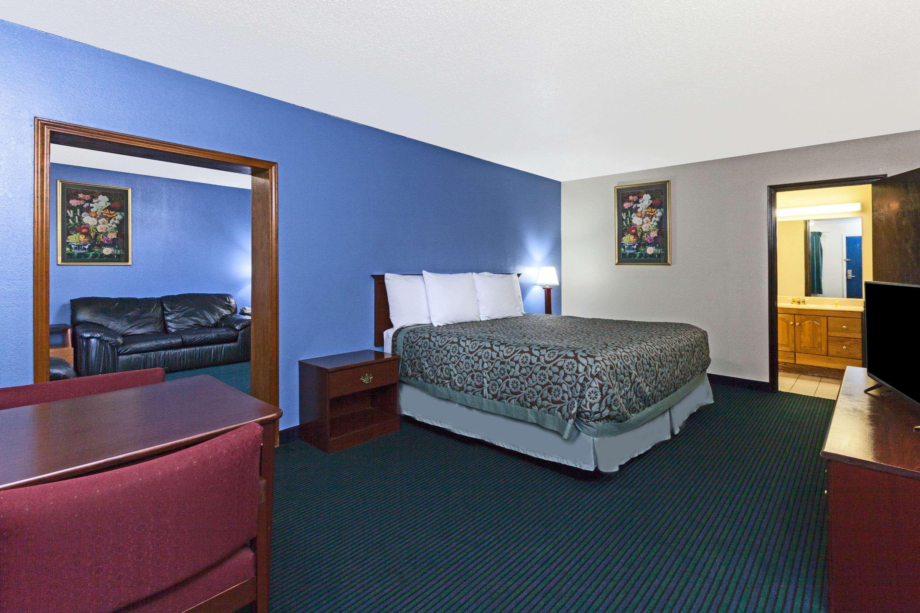 Days Inn By Wyndham Oklahoma City Fairground Ngoại thất bức ảnh